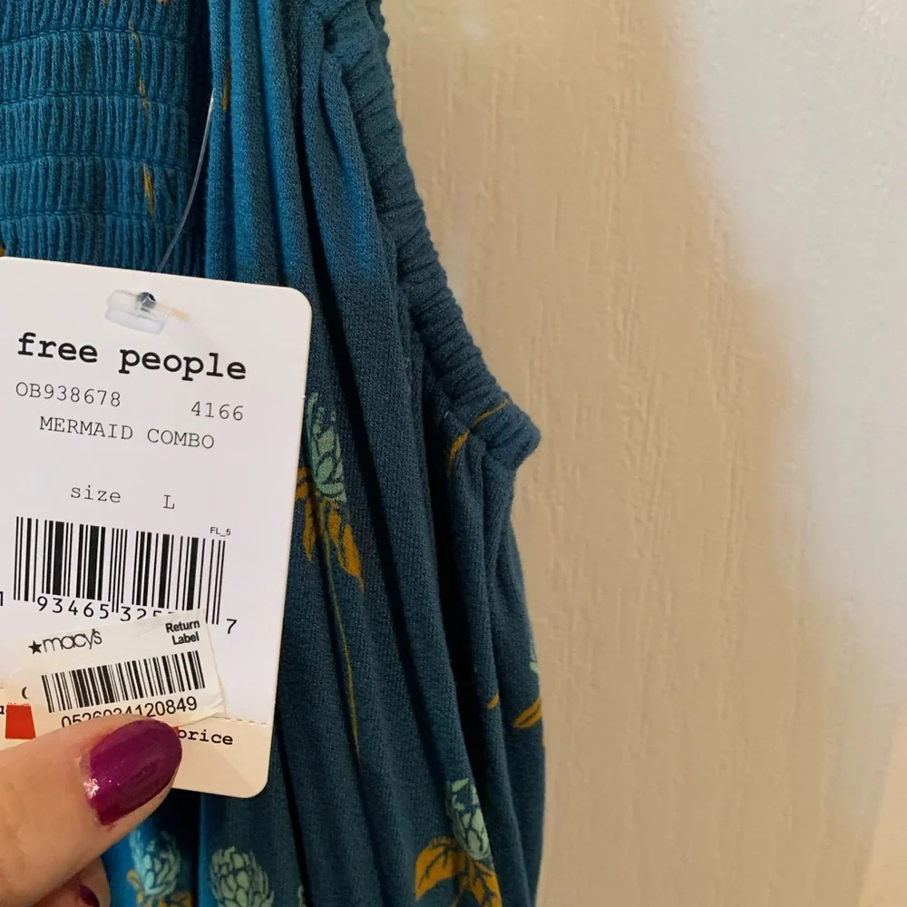 Free People top new with tags - Picture 4 of 5